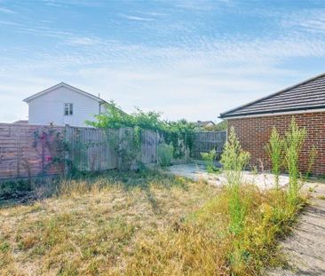 Pond Lees Close, Dagenham RM10, London - Photo 3