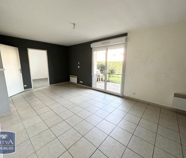 Location Appartement 2 pièces 54m² QUIEVRECHAIN 59920 - Photo 1
