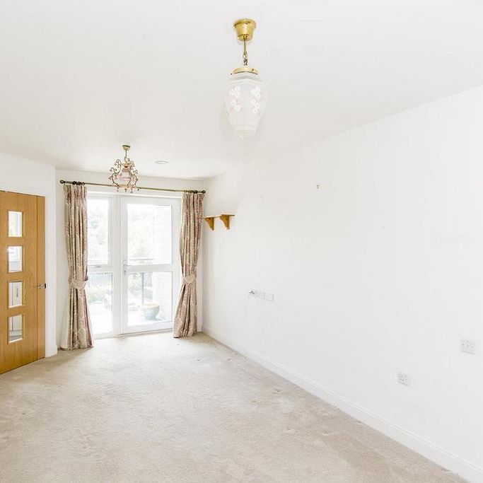 1 bedroom retirement property to rent - Photo 1