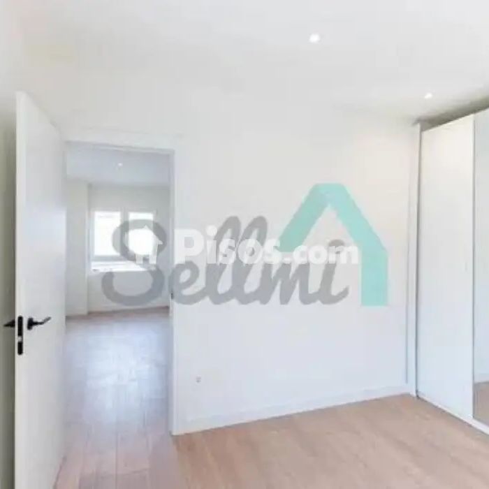 Piso en alquiler en Centro - Photo 1