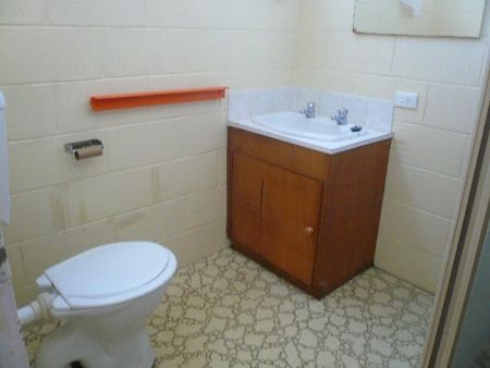 BREAK LEASE - TWO BEDROOM UNIT IN ULVERSTONE! - Photo 5