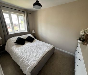 3 bedroom detached house to rent - Photo 2