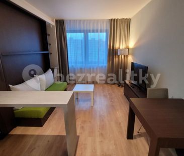 Pronájem bytu 1+kk • 31 m² bez realitkyMukařovského, Praha - Stodůlky - Photo 1