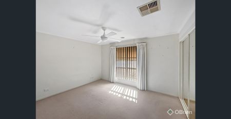 Comfort, Convenience & Low-Maintenance Living - Photo 2