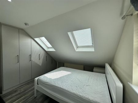 House share to rent - Photo 3