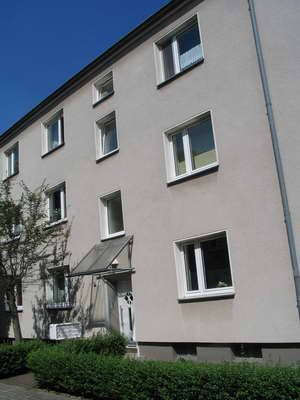 Bezugsfertige 1-Zimmer-Wohnung in Herne Mitte zu besichtigen, mit Tapete und Laminatboden. - Photo 5