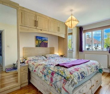 Well presented first floor 2 bedroom apartment situated in a small ... - Photo 5