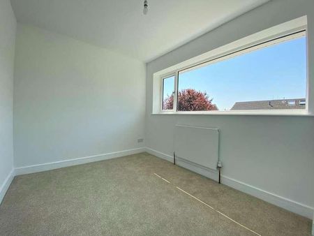 St. Marys Road, Stratford-upon-avon, CV37 - Photo 3