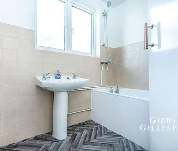 The Lawns, Pinner, HA5 - Photo 6