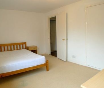 Room in a Shared House, Admiral Place, SE16 - Photo 2