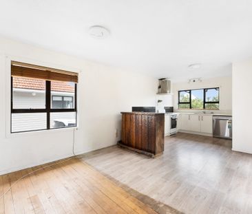 3 Bedrooms on Kirrie Ave - Photo 4