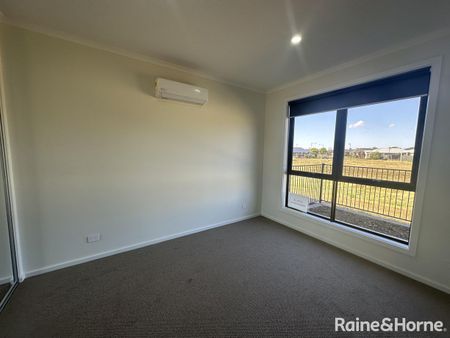 Brand New 2 Bedroom Home For Rent! - Photo 4