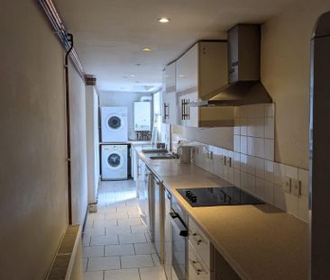 4 bedroom flat to rent - Photo 5