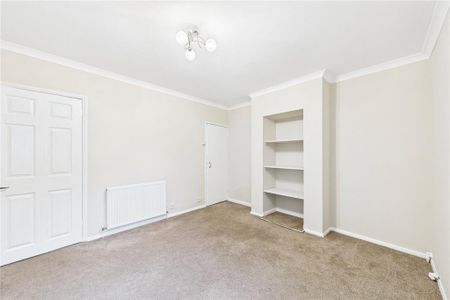 2 bedroom end of terrace house to rent - Photo 4