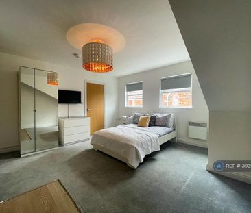 Studio to rent - Photo 6
