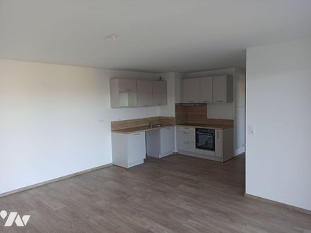 COMBOURG CENTRE - APPARTEMENT T3 avec terrasse - Photo 5