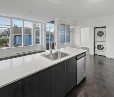 Fixture — 2 Bedroom 2 Bathroom - Photo 2