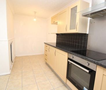 3 bedroom terraced house to rent - Photo 2
