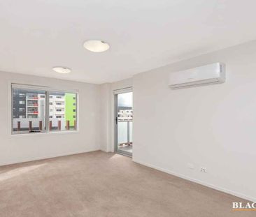 Ideally located Harrison apartment - Photo 2