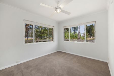 Freshly Updated Apartment in Mona Vale Basin - Photo 3