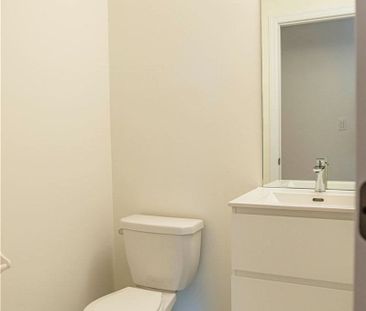 For Lease - 2267 Major Mackenzie Drive Unit# 7, Vaughan, Ontario - Photo 3