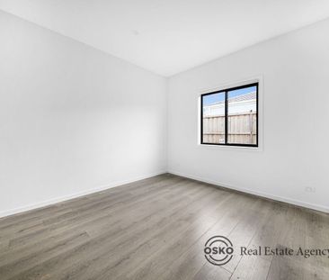 Brand New Luxury Living Awaits at 56 Flanagan Street, Tarneit! Firs... - Photo 6