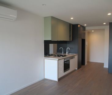 Location, Lifestyle. 2 Bedrooms, 1 bathroom & 1 Secure Car space - Photo 3