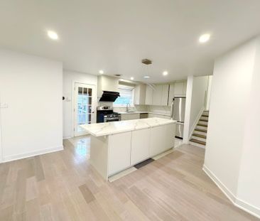 For Lease - 741 Proctor Road Unit# Upper, Burlington, Ontario - Photo 3