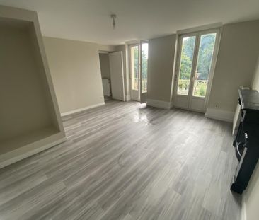 Location Appartement 2 pièces 62m² LE CREUSOT 71200 - Photo 1