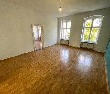 Großzügige 2-Zimmer-Wohnung: Ihr Projekt für individuelle Gestaltung! - Photo 1