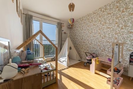 Location Appartement 4 pièces Meublé 81m² ST HERBLAIN 44800 - Photo 2