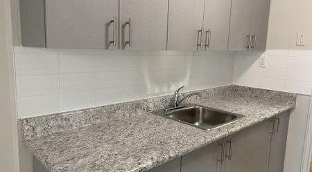 52 Park Street East - Photo 4