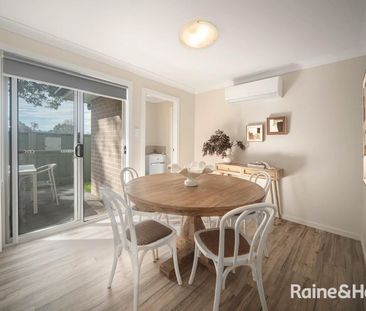 Central Convenience & Easy Living - Photo 2