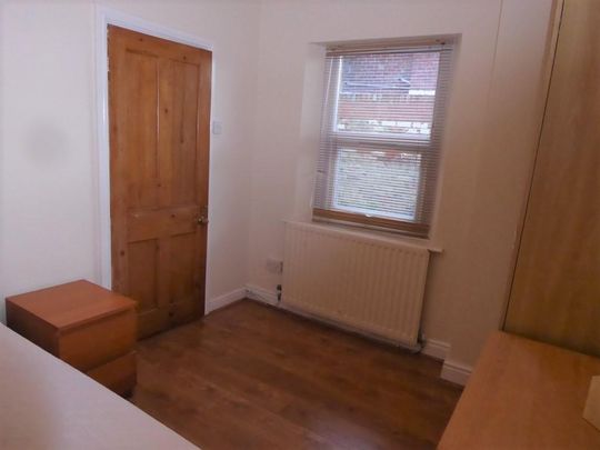 3 bedroom flat to rent - Photo 1