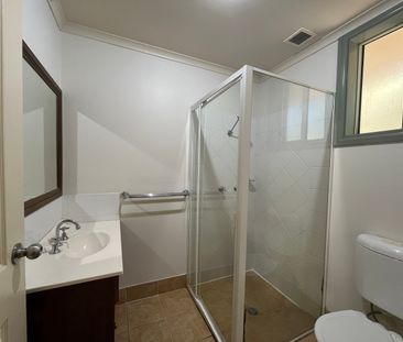 Fully Furnished One Bedroom Loft - Photo 5