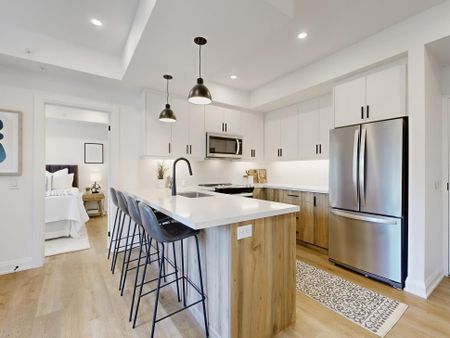 For Lease - 49 Charles Street Unit# 204, Newmarket, Ontario - Photo 2