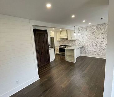 For Lease - 22 Bevan Court, Hamilton, Ontario - Photo 2