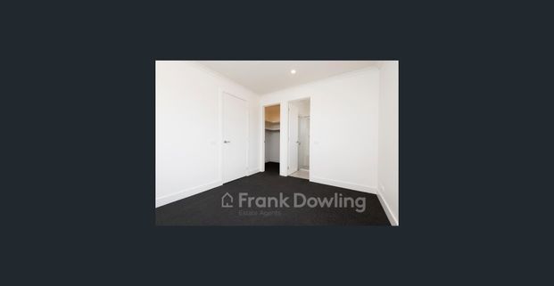 13B Highridge Crescent Airport West - Photo 1