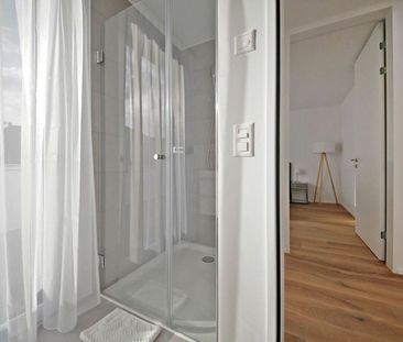 Spacious 2.5-room attic apartment furnished - Photo 6