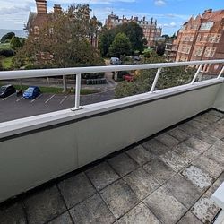 Grand Court, Earls Avenue, Folkestone, CT20 2EU, Kent - Photo 2