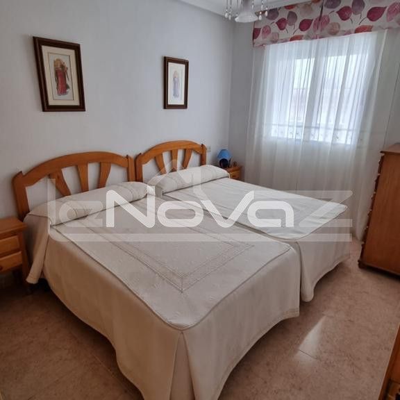 Incredible 1 bedroom apartment with communal p - Photo 1