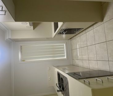 Spacious 4-Bedroom Family Home in Blacks Beach - Photo 2