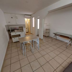 Location appartement 1 pièce, 25.46m², Fort-de-France - Photo 2