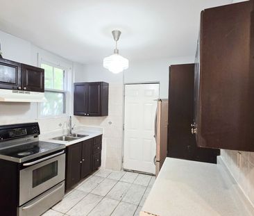 For Lease - 455 Main Street, Hamilton, Ontario - Photo 2