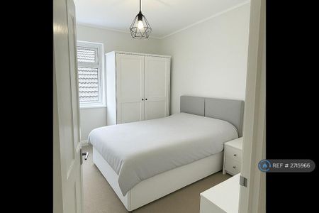 2 bedroom maisonette to rent - Photo 3