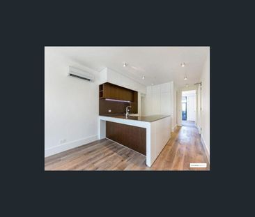 Stylish 2-Bedroom Apartment in the Heart of Prahran – Available Now! - Photo 4