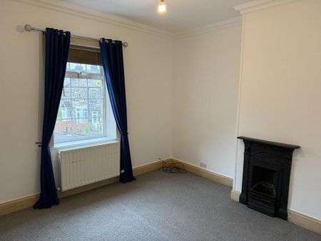 3 bedroom terraced house to rent - Photo 3