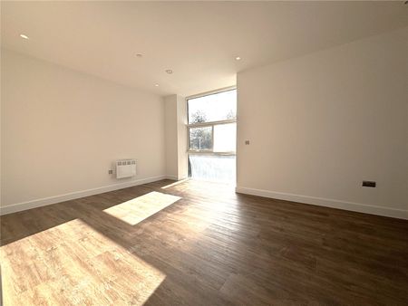 Sheila House, Fleet, Hampshire, GU51 - Photo 3