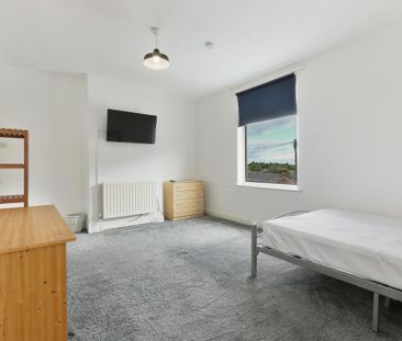 3 bedroom house share to rent - Photo 1