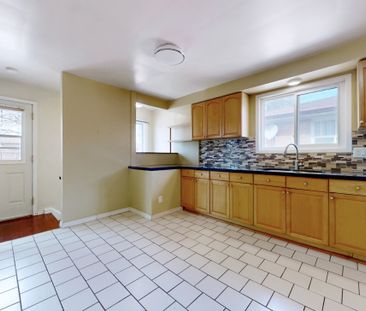 For Lease - 225 Pineway Boulevard Unit# Upper, Toronto, Ontario - Photo 2
